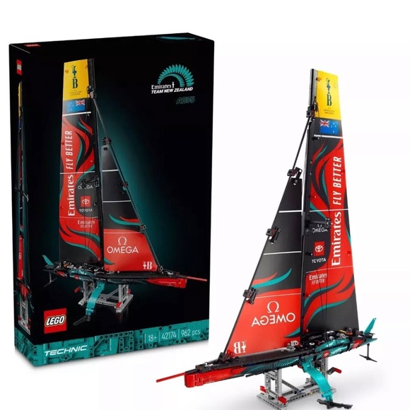 LEGO Technic Emirates Team New Zealand AC75 Yacht 42174 Building Toy Set New